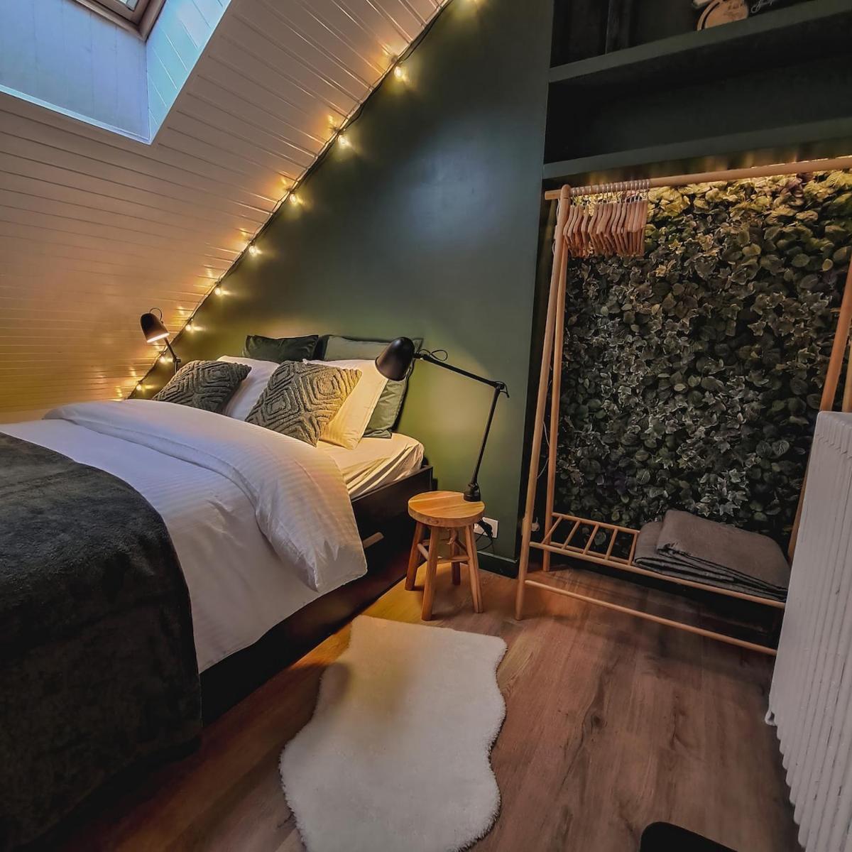 Appartement Et Salle De Bain Privative